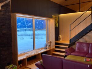 Treppe mit Sitzfenster